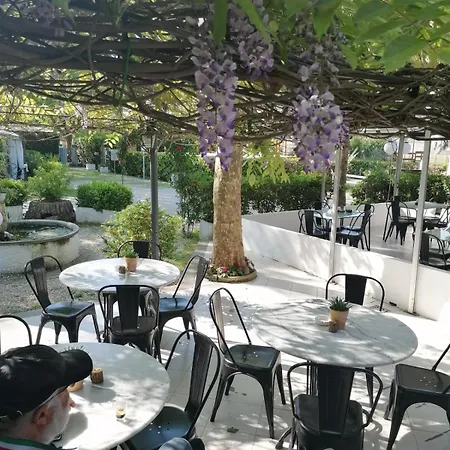 Smeraldo Κάμπινγκ