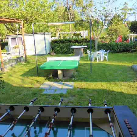 Smeraldo Κάμπινγκ